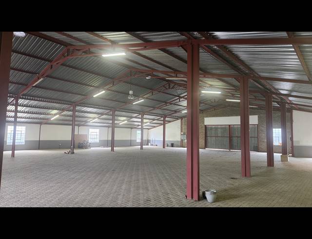 950M² WAREHOUSE FOR SALE IN ROCKY DRIFT